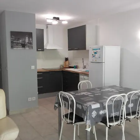 T3 Au Bord De Apartman *